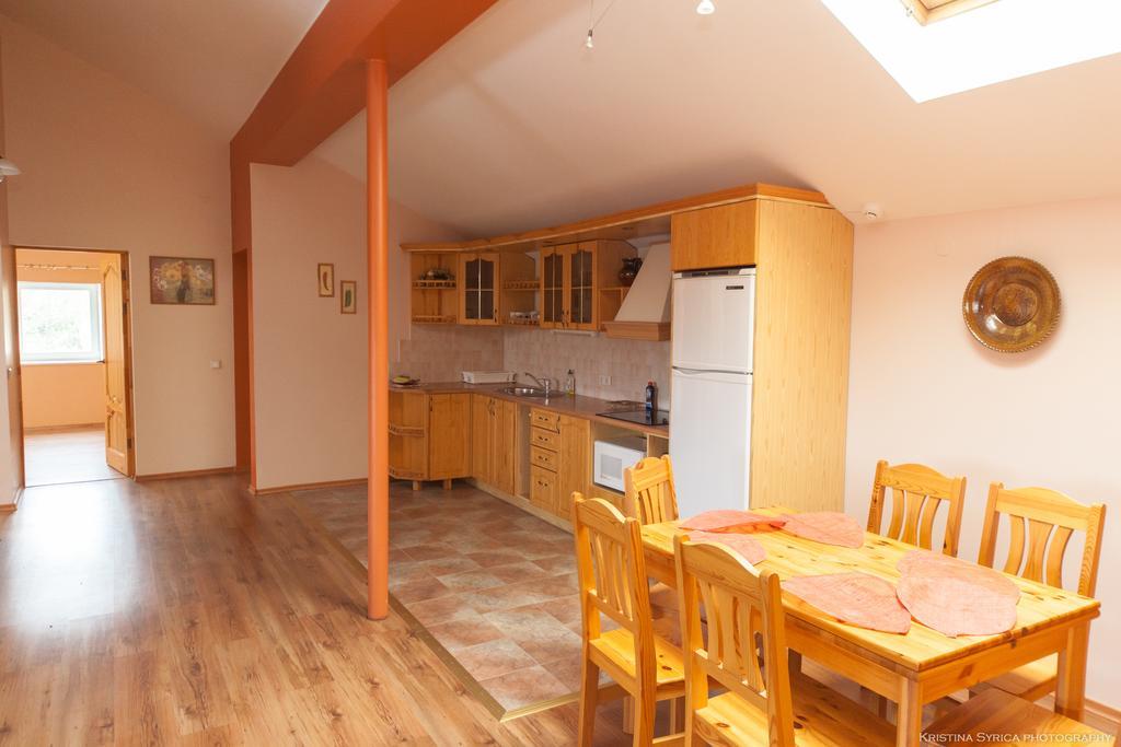 Apartamenti Alto & Ko Daire Jūrkalne Oda fotoğraf